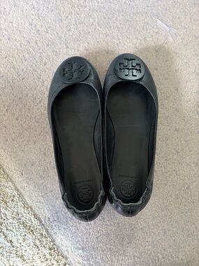 Tory Burch Black Leather Logo Ballet Flats